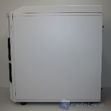 00015Aerocool XPREDATOR WHITE XTREMEHARDWARE.COM