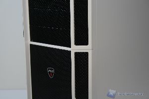 00018Aerocool XPREDATOR WHITE XTREMEHARDWARE.COM