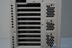 00033Aerocool XPREDATOR WHITE XTREMEHARDWARE.COM