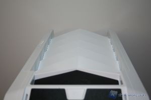 00077Aerocool XPREDATOR WHITE XTREMEHARDWARE.COM